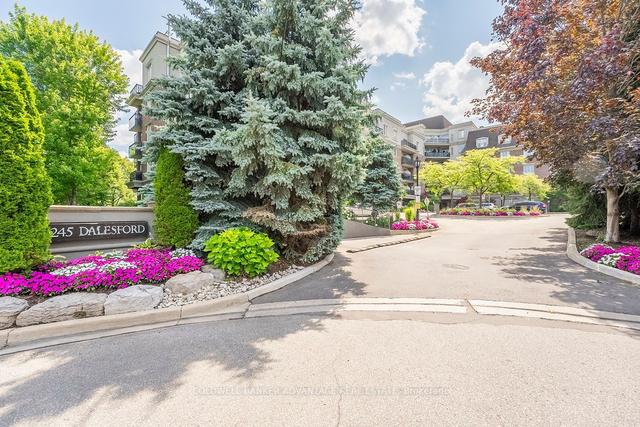 512 - 245 Dalesford Rd, Condo with 1 bedrooms, 2 bathrooms and 2 parking in Toronto ON | Image 1
