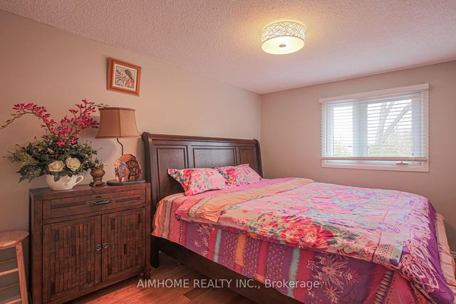 3370 Martins Pine Cres, House detached with 3 bedrooms, 2 bathrooms and 5 parking in Mississauga ON | Image 7