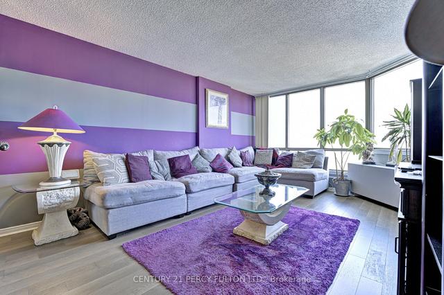 1005 - 25 Fairview Rd W, Condo with 2 bedrooms, 2 bathrooms and 1 parking in Mississauga ON | Image 13