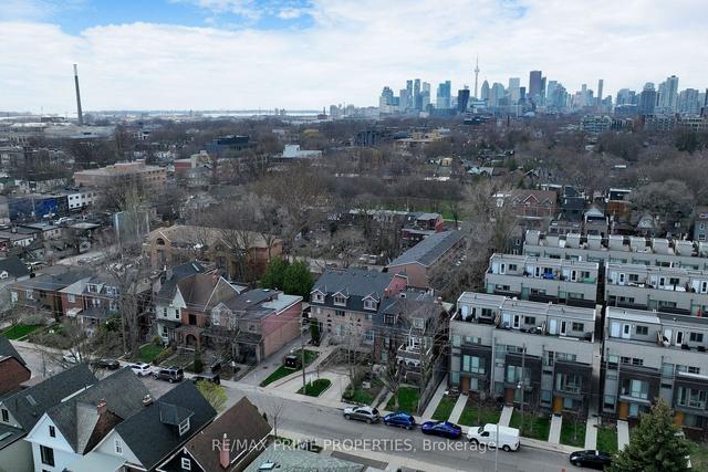 6 - 32 Curzon St, Townhouse with 1 bedrooms, 1 bathrooms and 1 parking in Toronto ON | Image 19