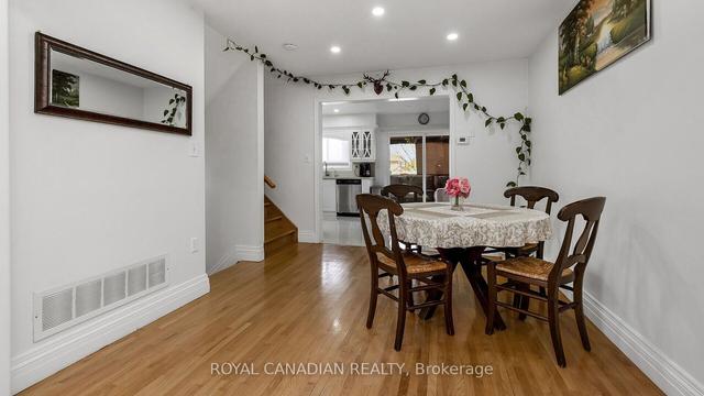 9 Field Sparrow Rd, House semidetached with 3 bedrooms, 3 bathrooms and 5 parking in Brampton ON | Image 2