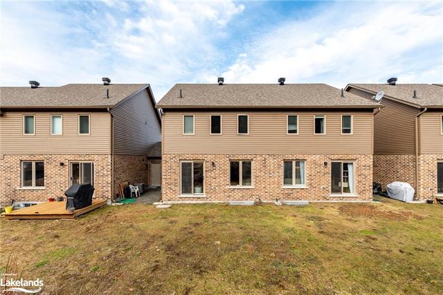 21 Kelsey Madison Court, House attached with 3 bedrooms, 2 bathrooms and 3 parking in Huntsville ON | Image 28