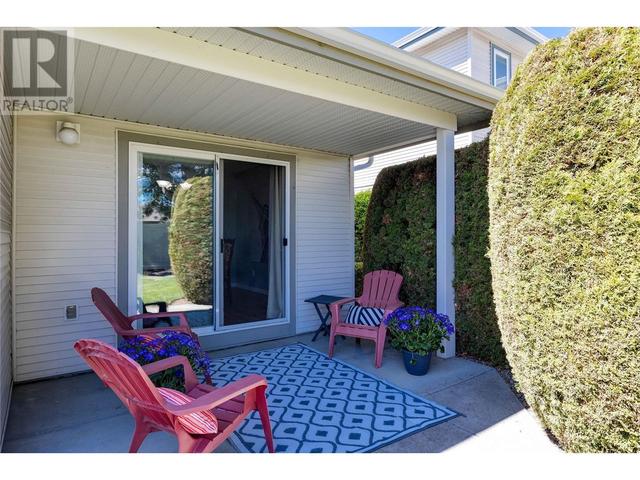 33 - 1120 Guisachan Road, House attached with 3 bedrooms, 2 bathrooms and 2 parking in Kelowna BC | Image 38