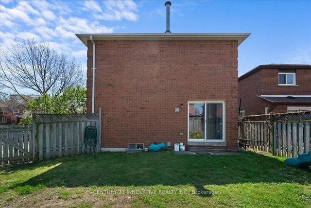 2 Old Colony Dr, House detached with 4 bedrooms, 3 bathrooms and 4 parking in Whitby ON | Image 20