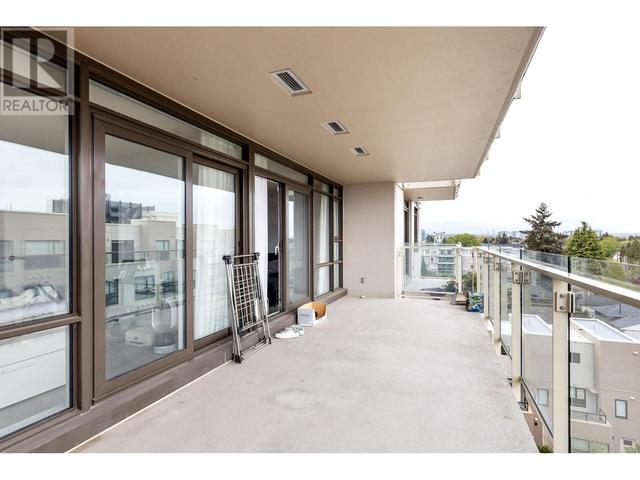 910 - 6888 Cooney Rd, Condo with 1 bedrooms, 1 bathrooms and 1 parking in Richmond BC | Image 10