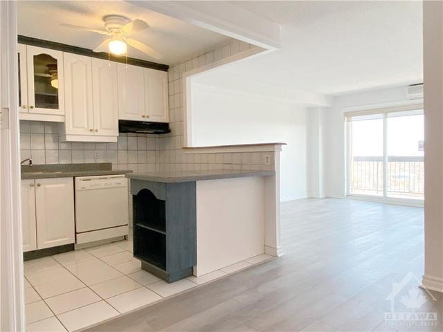 1808 - 158 Mcarthur Avenue, Condo with 3 bedrooms, 1 bathrooms and 1 parking in Ottawa ON | Image 6