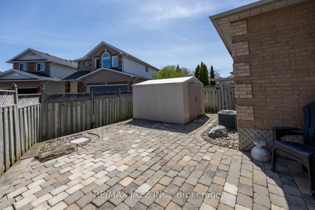 95 Mcfeeters Cres, House detached with 2 bedrooms, 3 bathrooms and 3 parking in Clarington ON | Image 20