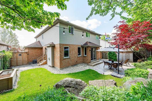42 Peartree Cres, House detached with 3 bedrooms, 4 bathrooms and 6 parking in Guelph ON | Image 30