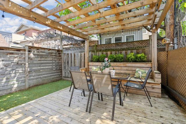 1275 Lansdowne Ave, House semidetached with 3 bedrooms, 2 bathrooms and 2 parking in Toronto ON | Image 24