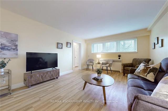 1 - 288 Reynolds St, Condo with 2 bedrooms, 1 bathrooms and 1 parking in Oakville ON | Image 24