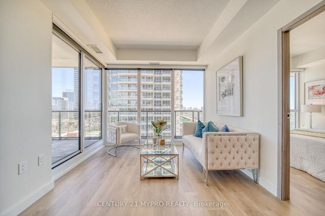 812 - 85 Mcmahon Dr, Condo with 2 bedrooms, 2 bathrooms and 1 parking in Toronto ON | Image 34