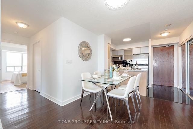 510 - 18 Harrison Garden Blvd, Condo with 2 bedrooms, 2 bathrooms and 1 parking in Toronto ON | Image 2