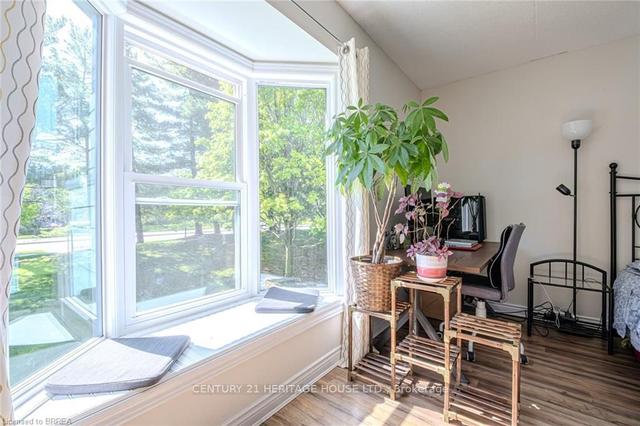 124 - 2010 Cleaver Ave, Condo with 2 bedrooms, 2 bathrooms and 2 parking in Burlington ON | Image 11