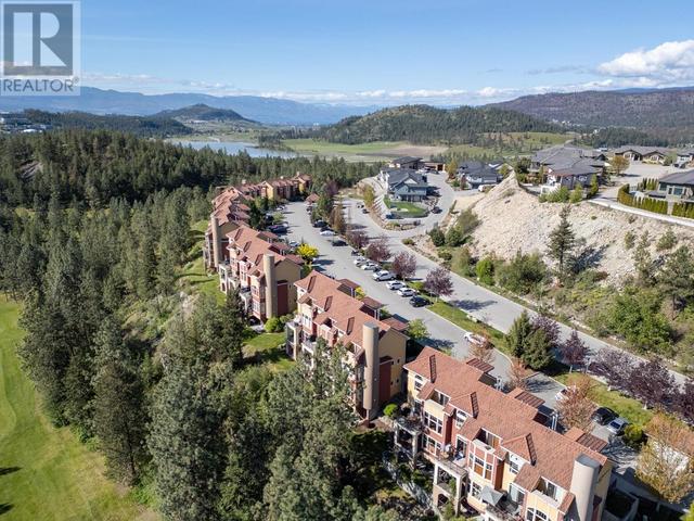 211 - 1795 Country Club Dr, House attached with 2 bedrooms, 2 bathrooms and null parking in Kelowna BC | Image 43