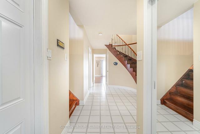 13 Oaklea Blvd, House detached with 3 bedrooms, 4 bathrooms and 3 parking in Brampton ON | Image 37