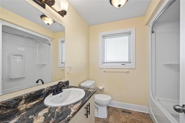 1332 Grace Ave, House detached with 3 bedrooms, 2 bathrooms and 8 parking in Kingston ON | Image 28