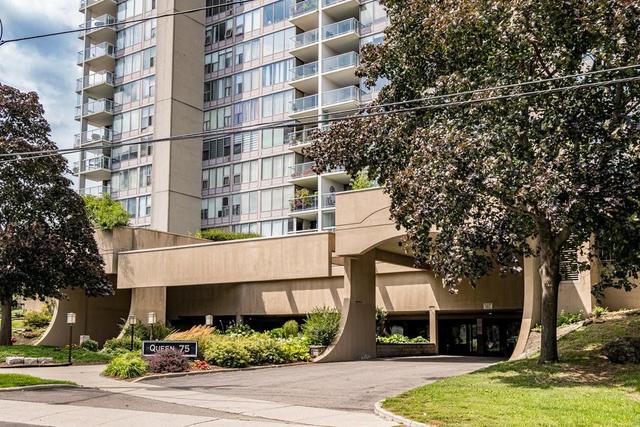 308 - 75 Queen St N, Condo with 3 bedrooms, 2 bathrooms and 1 parking in Hamilton ON | Image 3