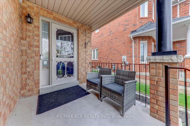 79 Bach Ave, House attached with 3 bedrooms, 4 bathrooms and 2 parking in Whitby ON | Image 23