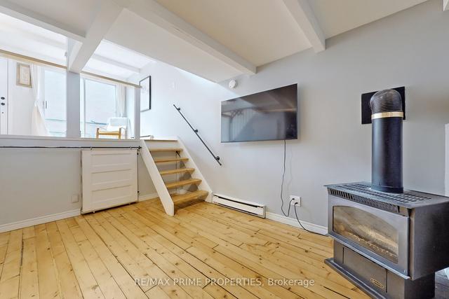 6 - 32 Curzon St, Townhouse with 1 bedrooms, 1 bathrooms and 1 parking in Toronto ON | Image 11