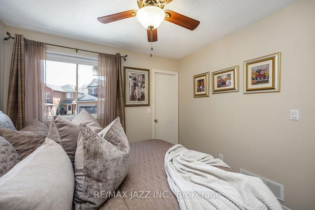 95 Mcfeeters Cres, House detached with 2 bedrooms, 3 bathrooms and 3 parking in Clarington ON | Image 13