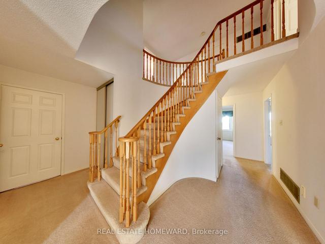 14 Summerdale Dr, House detached with 4 bedrooms, 3 bathrooms and 4 parking in Markham ON | Image 36