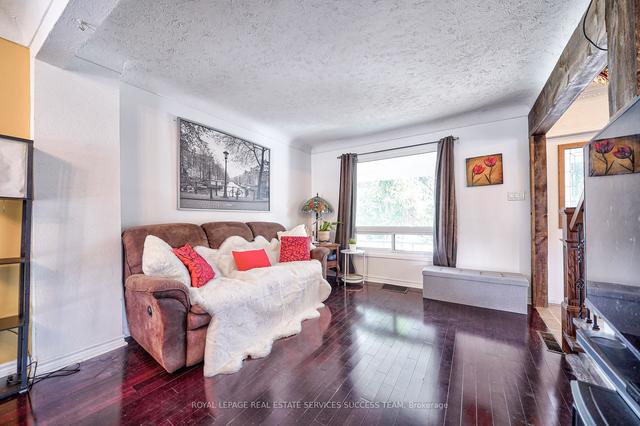 260 King St E, House detached with 4 bedrooms, 2 bathrooms and 10 parking in Hamilton ON | Image 30