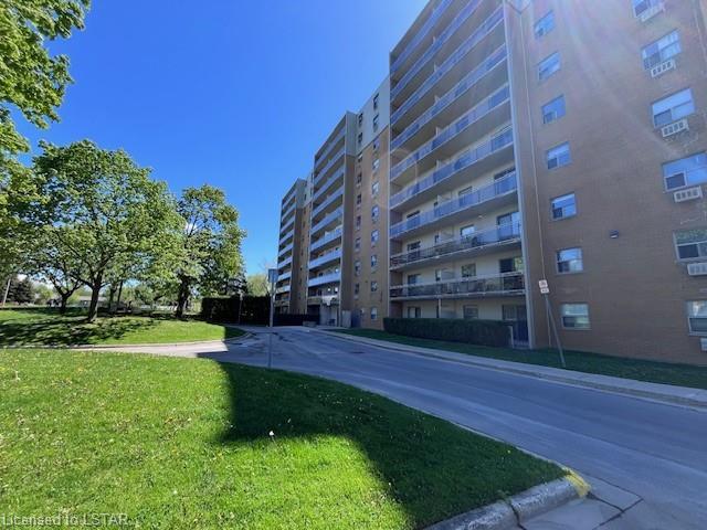 908 - 931 Wonderland Rd S, House attached with 1 bedrooms, 1 bathrooms and 1 parking in London ON | Image 12