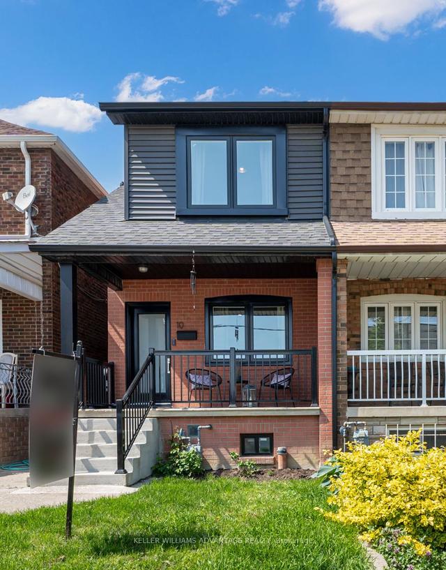 10 Innes Ave, House semidetached with 3 bedrooms, 3 bathrooms and 1 parking in Toronto ON | Image 12