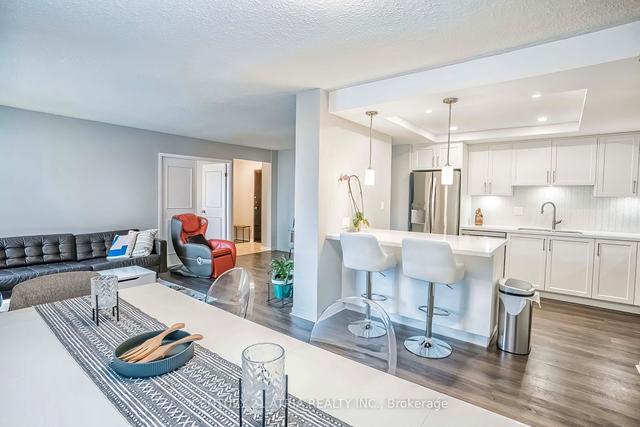 1009 - 5 Old Sheppard Ave, Condo with 2 bedrooms, 1 bathrooms and 1 parking in Toronto ON | Image 5
