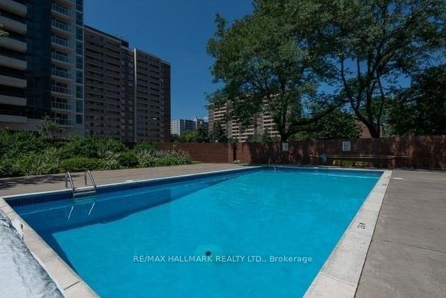 1002 - 40 Chichester Pl, Condo with 2 bedrooms, 2 bathrooms and 1 parking in Toronto ON | Image 32