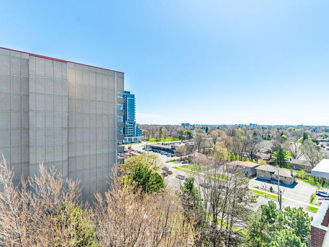 1002 - 40 Chichester Pl, Condo with 2 bedrooms, 2 bathrooms and 1 parking in Toronto ON | Image 24