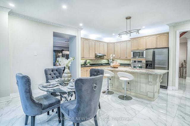 2 Latania Blvd, House detached with 4 bedrooms, 5 bathrooms and 5 parking in Brampton ON | Image 4