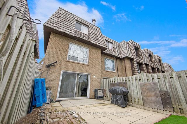 59 - 10 Rodda Blvd, Townhouse with 3 bedrooms, 3 bathrooms and 2 parking in Toronto ON | Image 14