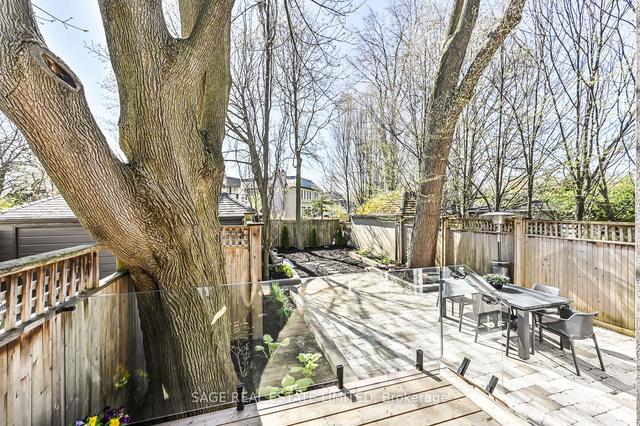 25 Governors Rd, House detached with 3 bedrooms, 4 bathrooms and 2 parking in Toronto ON | Image 28
