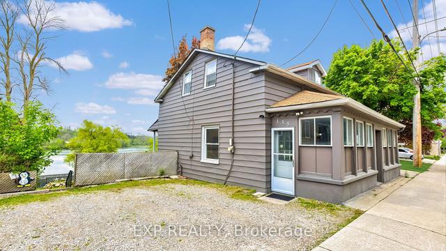 135 Queen St E, House detached with 5 bedrooms, 3 bathrooms and 3 parking in Cambridge ON | Image 23