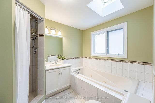 42 Peartree Cres, House detached with 3 bedrooms, 4 bathrooms and 6 parking in Guelph ON | Image 13