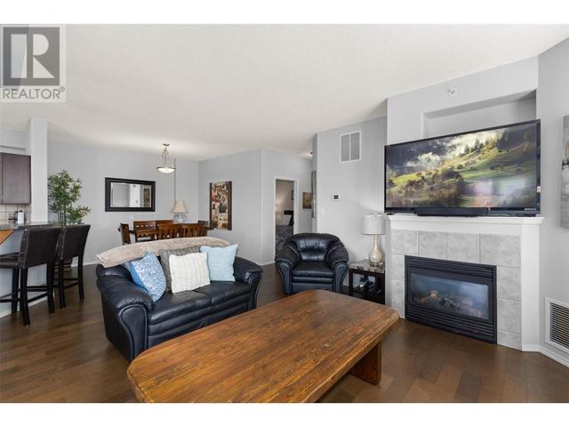 401 - 1128 Sunset Drive, Condo with 3 bedrooms, 2 bathrooms and 1 parking in Kelowna BC | Image 12