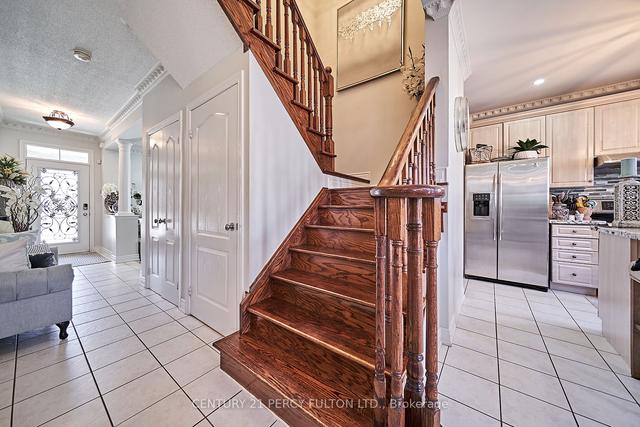 77 Loughlin Hill Cres, House detached with 4 bedrooms, 3 bathrooms and 4 parking in Ajax ON | Image 16
