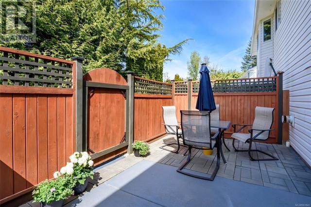 22 - 2160 Hawk Dr, House attached with 3 bedrooms, 2 bathrooms and 13 parking in Courtenay BC | Image 33