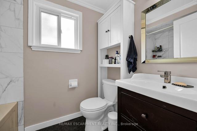N - 25 Bryna Ave, Townhouse with 3 bedrooms, 2 bathrooms and 1 parking in Hamilton ON | Image 15
