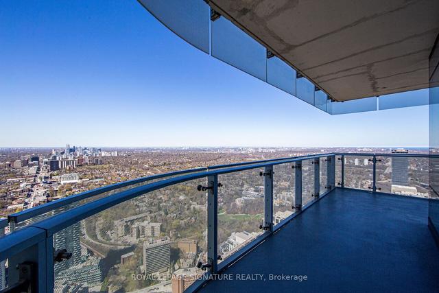 6101 - 1 Bloor St E, Condo with 2 bedrooms, 3 bathrooms and 1 parking in Toronto ON | Image 26