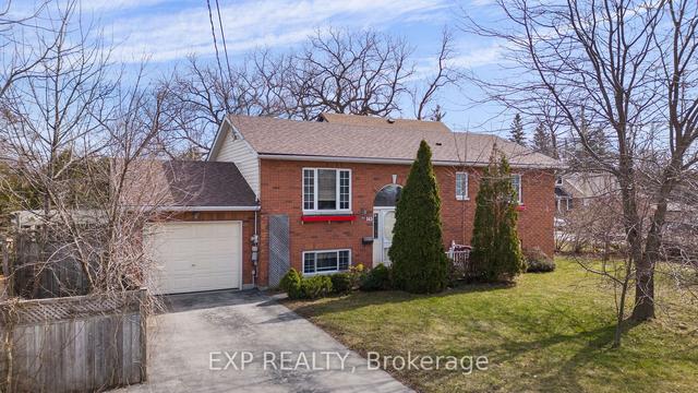 145 Spruce St, House detached with 3 bedrooms, 2 bathrooms and 4 parking in Collingwood ON | Image 1