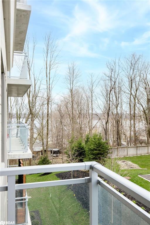 309 - 58 Lakeside Terr, House attached with 2 bedrooms, 2 bathrooms and 1 parking in Barrie ON | Image 8