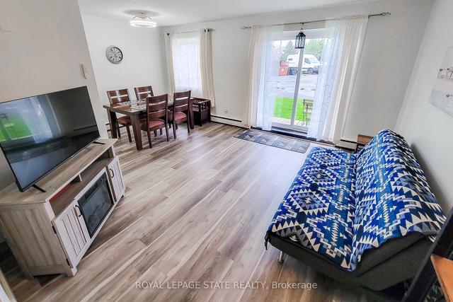 456 Carlton St, Condo with 1 bedrooms, 1 bathrooms and 1 parking in St. Catharines ON | Image 3