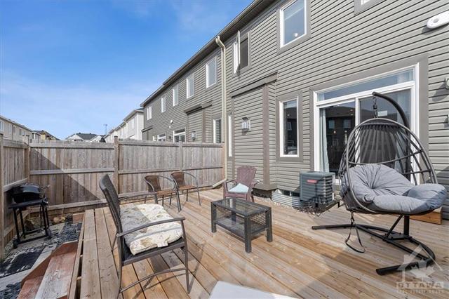 228 Willow Aster Circle, Townhouse with 3 bedrooms, 3 bathrooms and 3 parking in Ottawa ON | Image 30