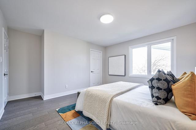 126 Chapel Park Sq, House detached with 4 bedrooms, 4 bathrooms and 6 parking in Toronto ON | Image 21