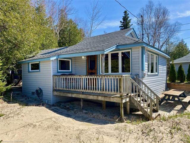 16 Shore Road, House detached with 3 bedrooms, 1 bathrooms and 2 parking in Saugeen 29 ON | Image 1