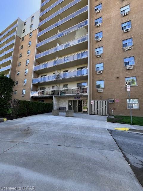 908 - 931 Wonderland Rd S, House attached with 1 bedrooms, 1 bathrooms and 1 parking in London ON | Image 18