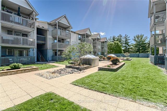 124 - 2010 Cleaver Ave, Condo with 2 bedrooms, 2 bathrooms and 2 parking in Burlington ON | Image 20