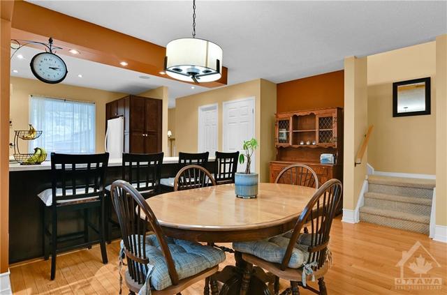 25 Sturbridge Private, Townhouse with 3 bedrooms, 2 bathrooms and 3 parking in Ottawa ON | Image 9
